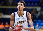 开云下载-法国男篮力克意大利男篮，拉塞尔制霸全场的简单介绍