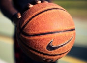 开云体育官网-跨界传奇，当莫兰特在欧冠决赛淘汰灰熊式防守，76人的启示