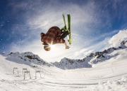 开云体育入口-羽坛奇迹夜，印尼队险胜法国队，黄鸭组合点燃赛场