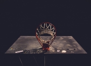 开云体育入口-梅赛德斯力克阿斯顿马丁，诺里斯关键制胜，策略与勇气的双重奏