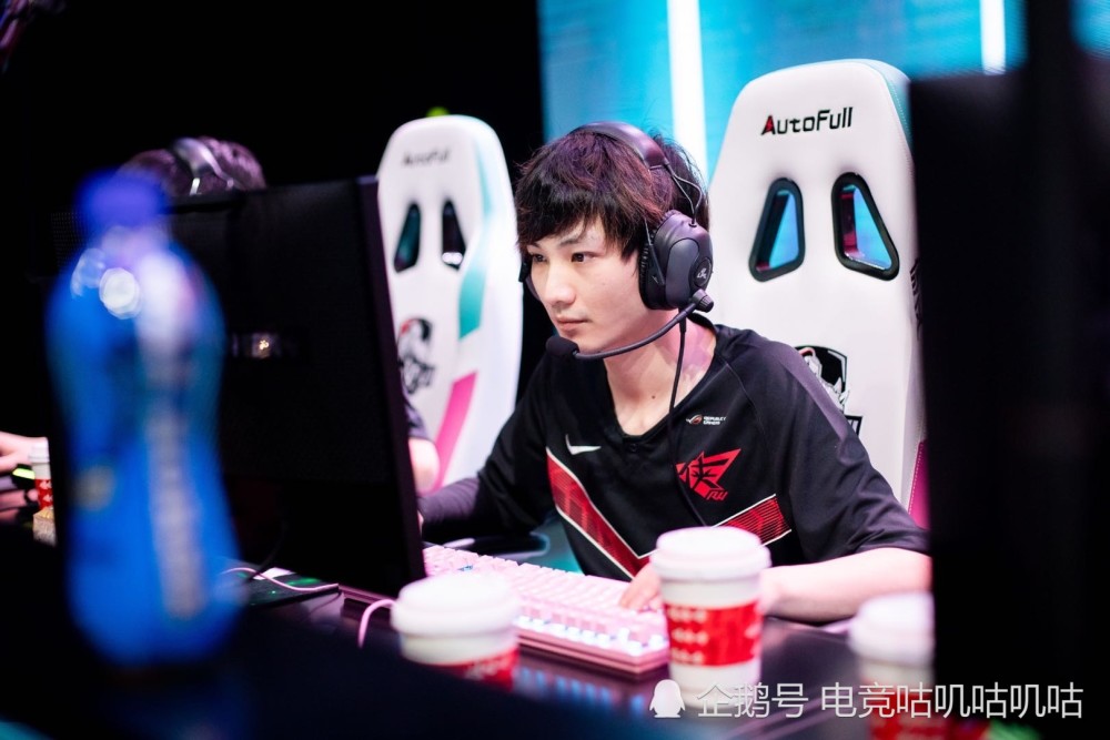 根特取得关键胜利,出线希望再现曙光 根特取得关键胜利,出线希望再现曙光