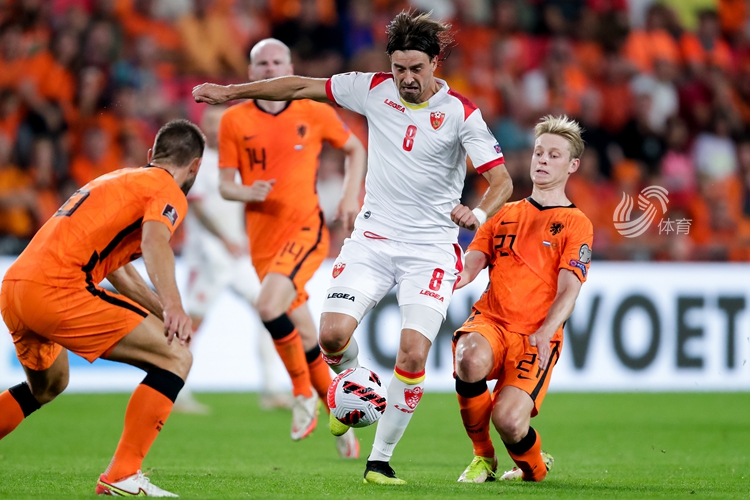 荷兰大胜波斯尼亚，小组第一无望成定局的简单介绍