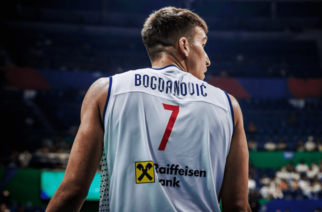 包含意大利逆转搁置，南斯拉夫主场取胜的词条