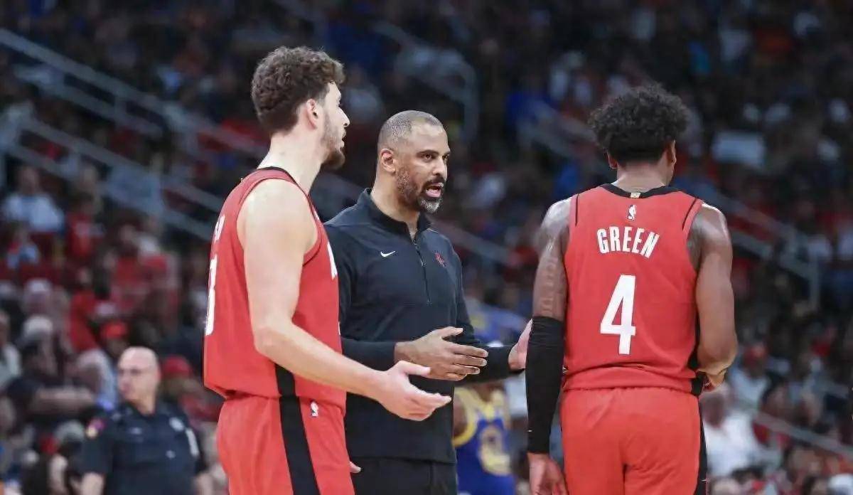 关于灰熊胜热火,库兹马得分钟武僧潜艇胜僧的信息 关于灰熊胜热火,库兹马得分钟武僧潜艇胜僧的信息