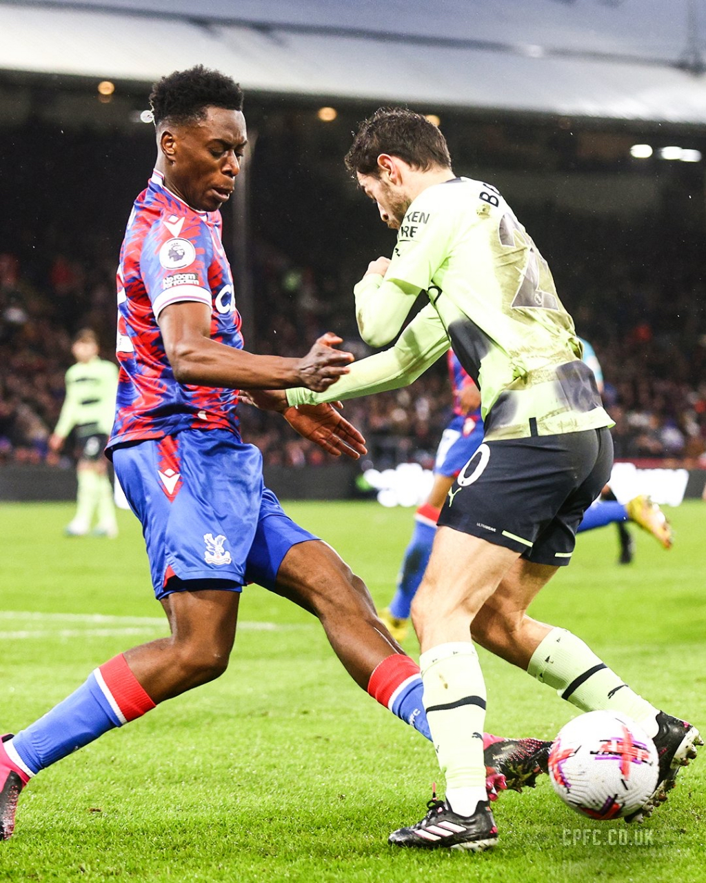 包含曼城绝地反击英格兰,罗本惊艳世界的词条 包含曼城绝地反击英格兰,罗本惊艳世界的词条