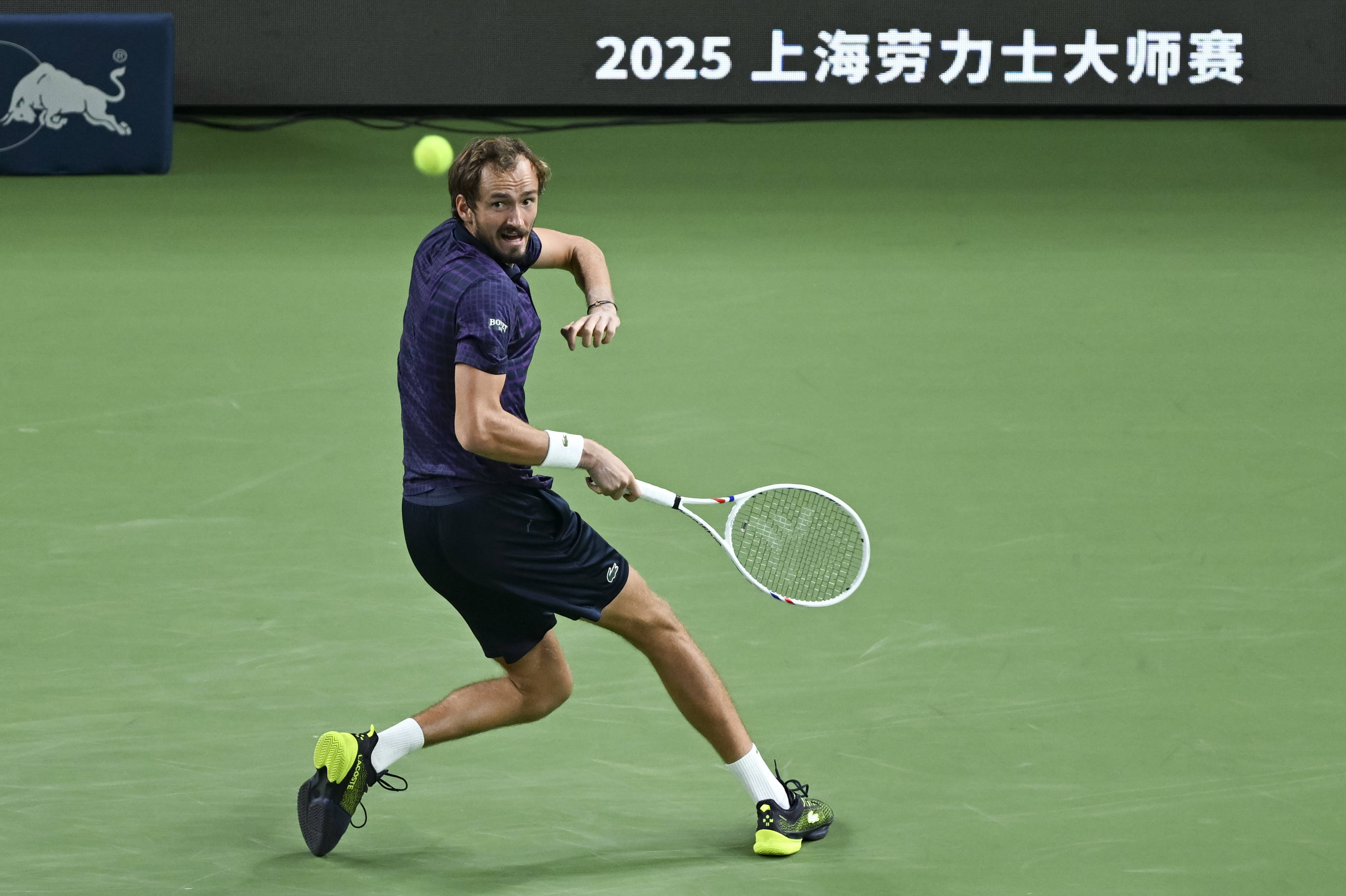 包含日本网球队横扫世界网球队，梅德韦杰夫惊艳世界的词条