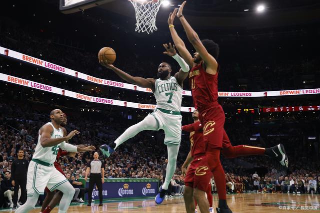 关于尼克斯横扫太阳，莫兰特状态火热的信息