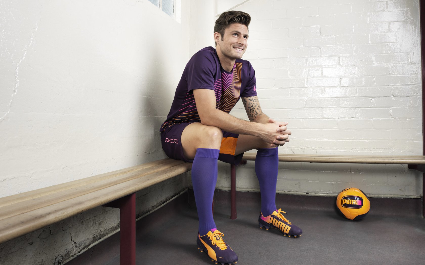 奥运周期关键战之夜,霍勒迪的高光时刻如何定义团队价值