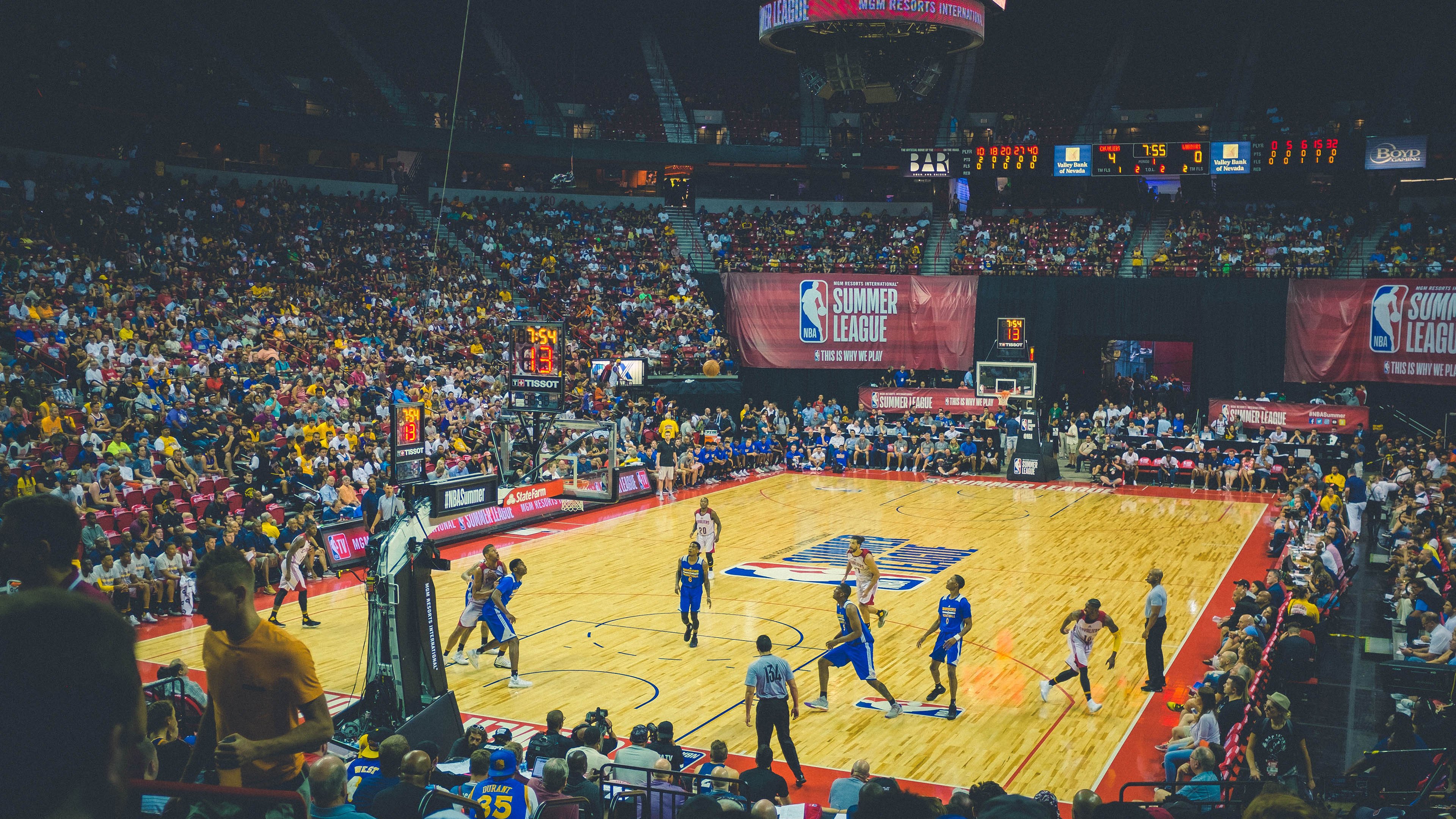 奥运周期关键战之夜,杜兰特关键战不手软