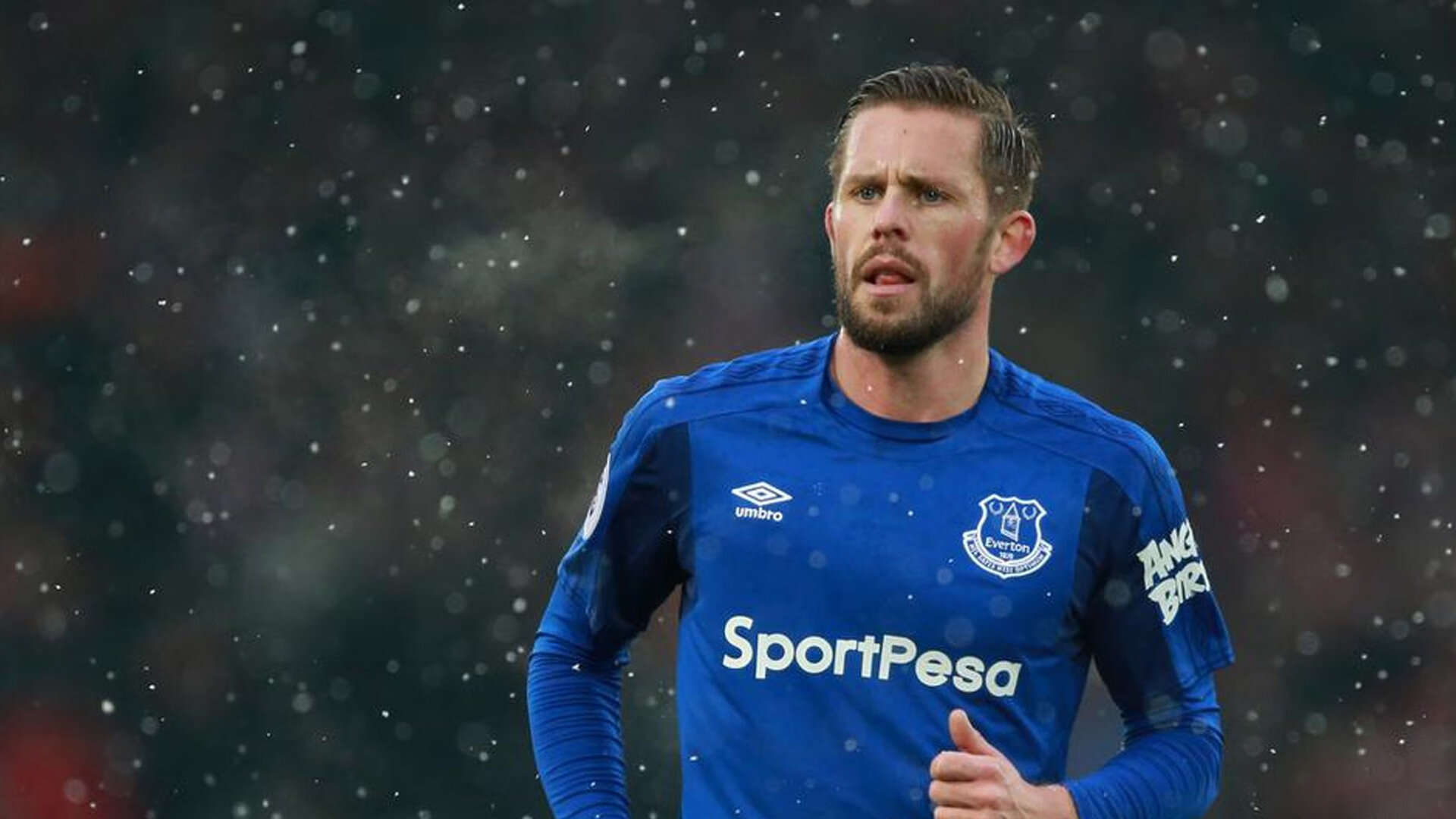 新王登基，拉梅洛·鲍尔攻防两端统治，公牛速胜湖人启示录