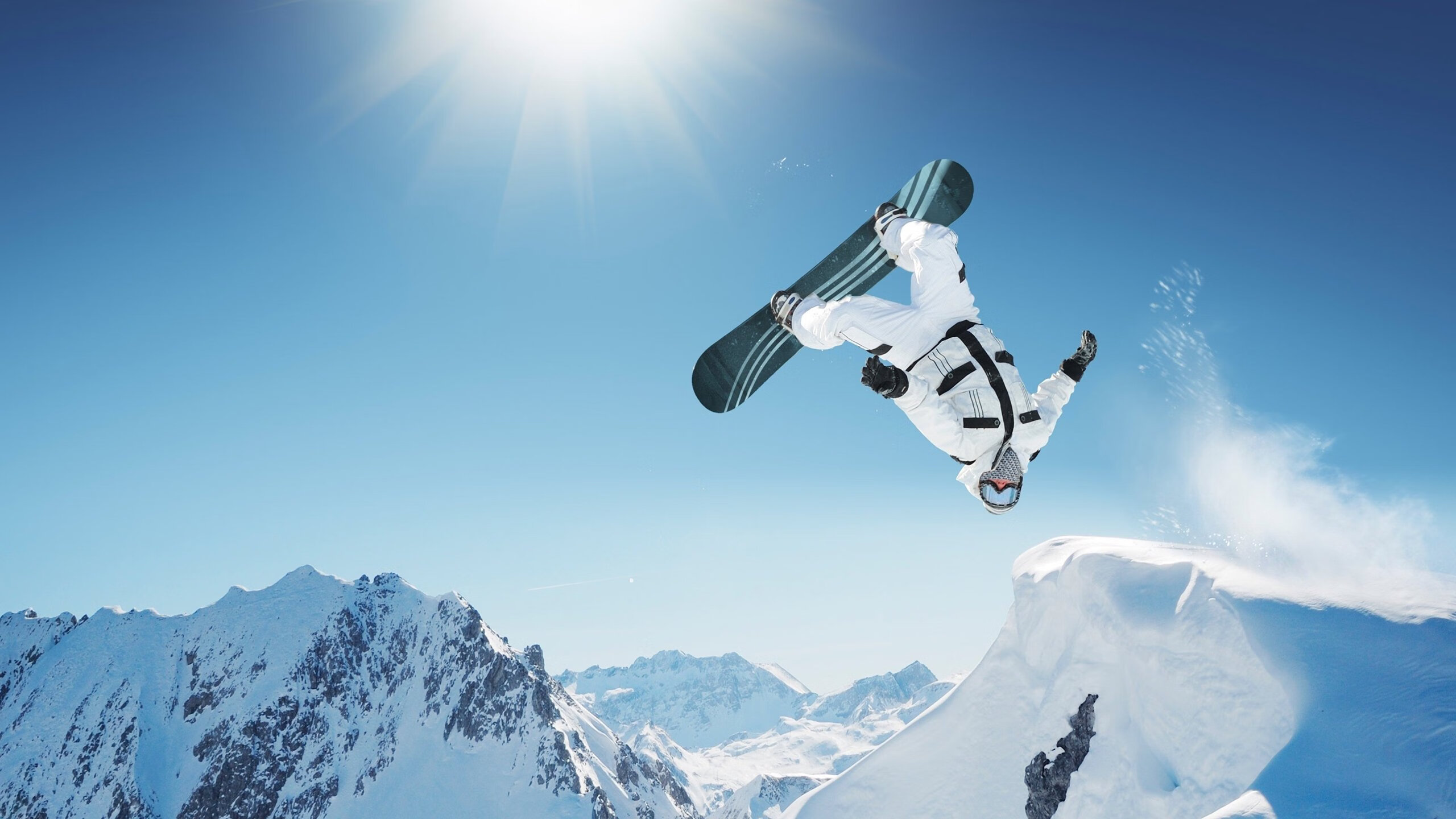 姆巴佩无可争议的全场最佳，丹麦战术强压下的新西兰启示录