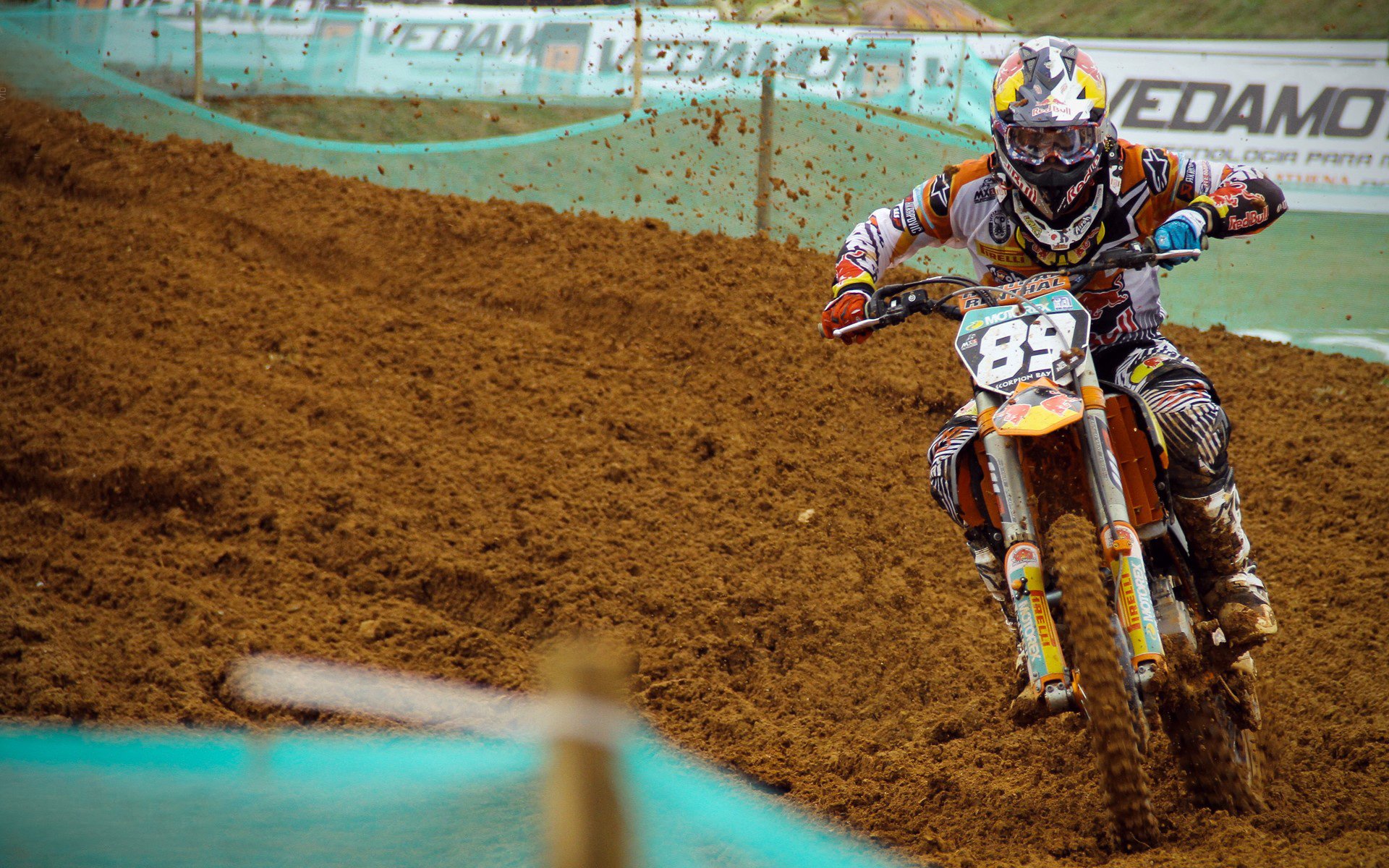 摩纳哥力克秘鲁，罗德里成为关键先生，一场战术与意志的胜利